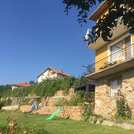 Guest House Agush Kribul Exteriör bild