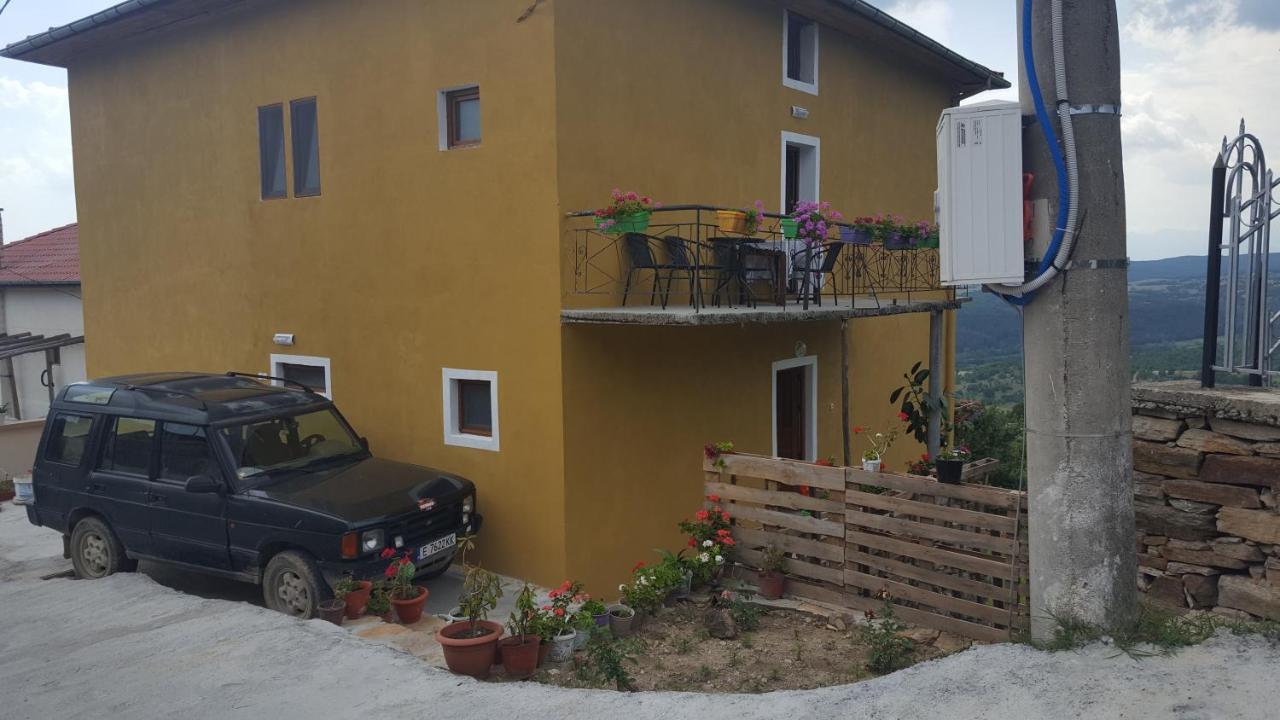 Guest House Agush Kribul Exteriör bild